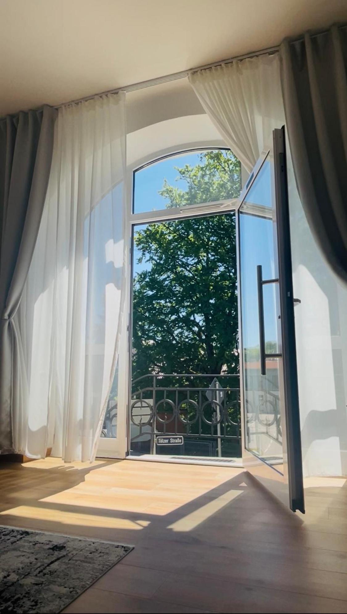 Liebelei Miesbach - Boutique-Apartment Mit Terrasse Im Zentrum ภายนอก รูปภาพ