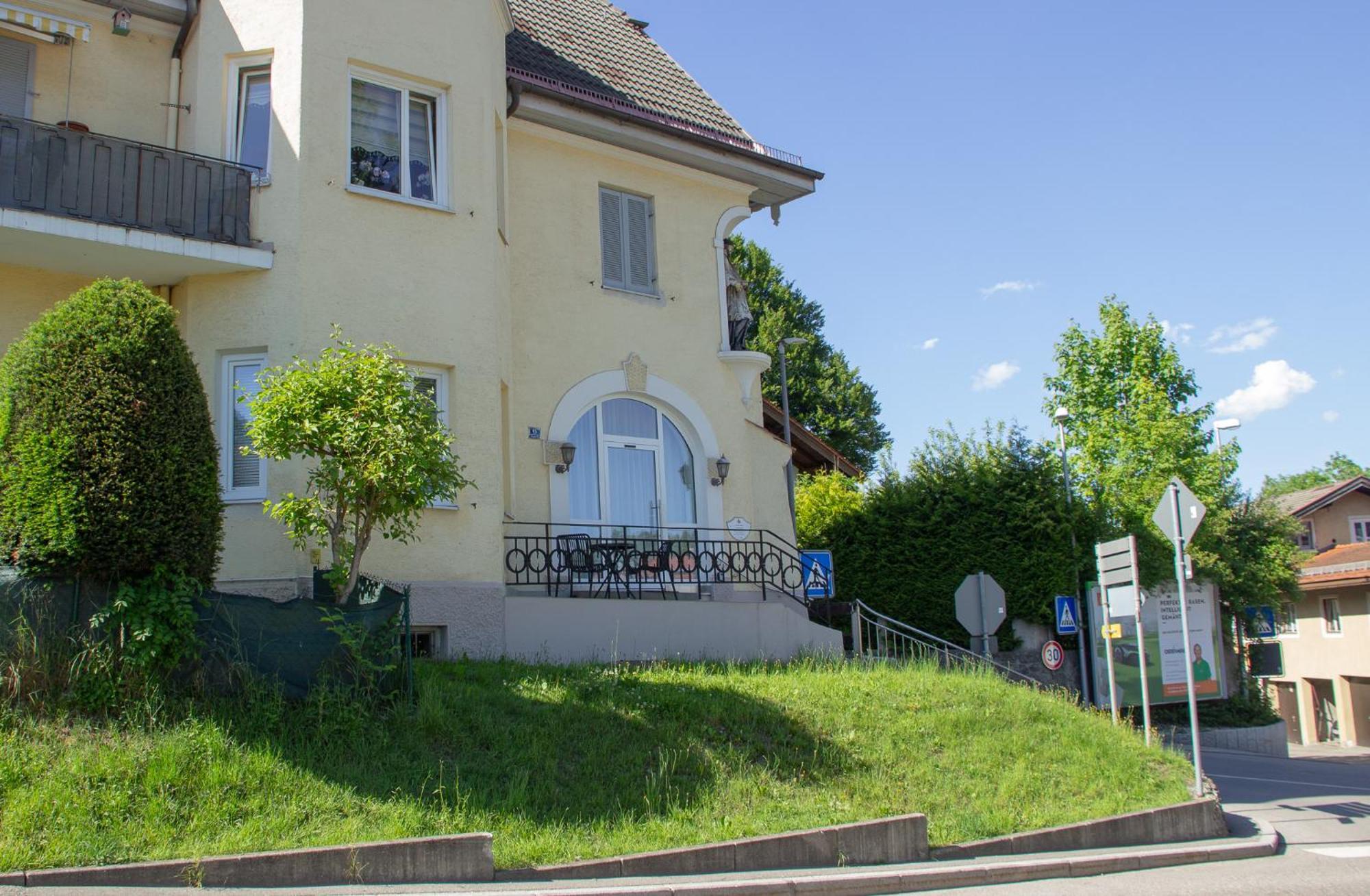 Liebelei Miesbach - Boutique-Apartment Mit Terrasse Im Zentrum ภายนอก รูปภาพ